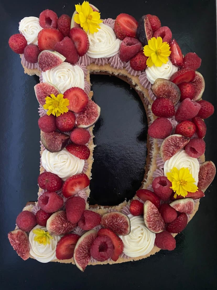 Letter cake fruits rouges anniversaire Montauban